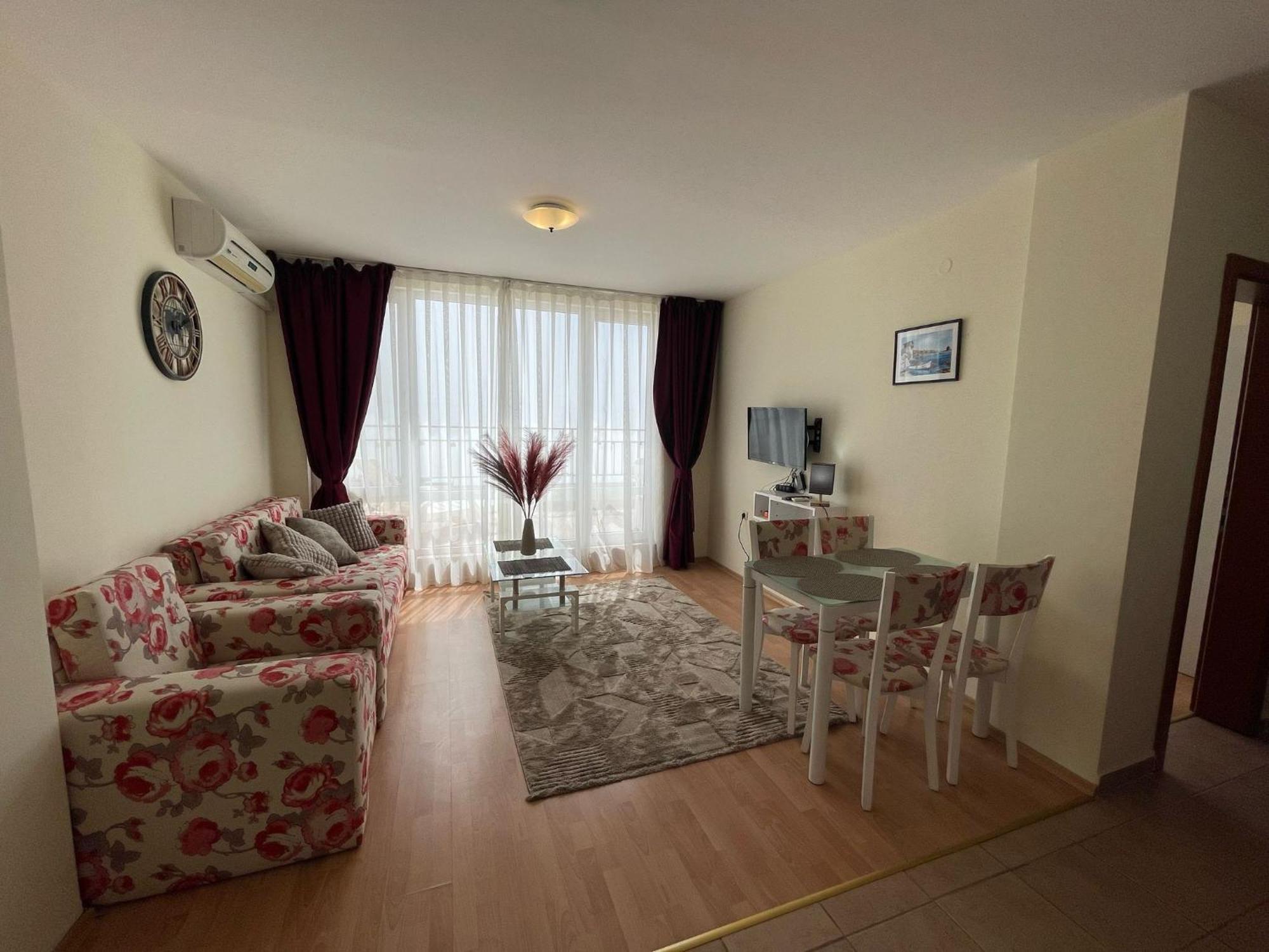 Grand Resort - Imperial Crown Fort Club - Prestige Apartments Elenite Room photo